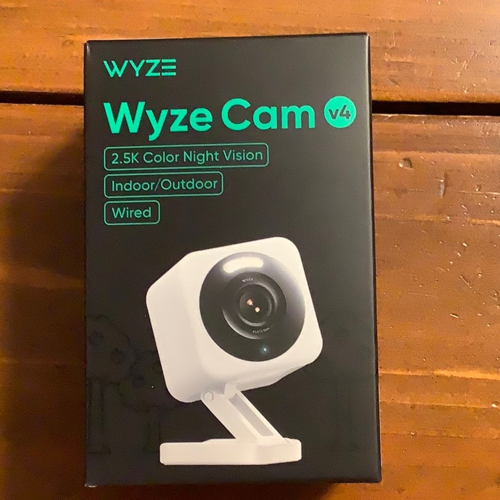 Wyze Cam v4 2.5K Color Night Vision